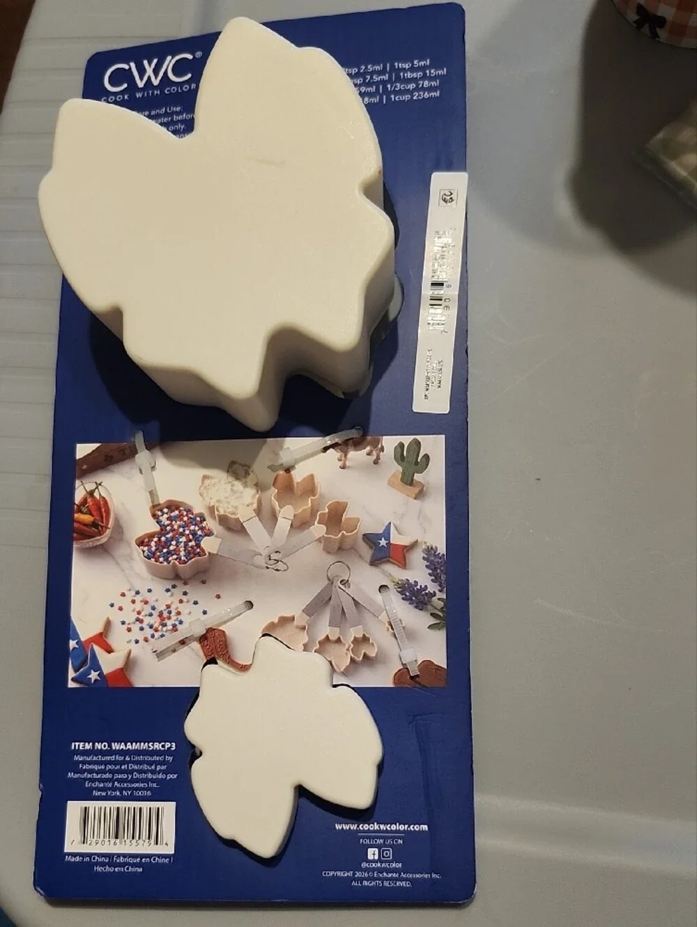 Cream Bow-Shaped Measuring Spoons & Cups Set - (Brand Unspecified)